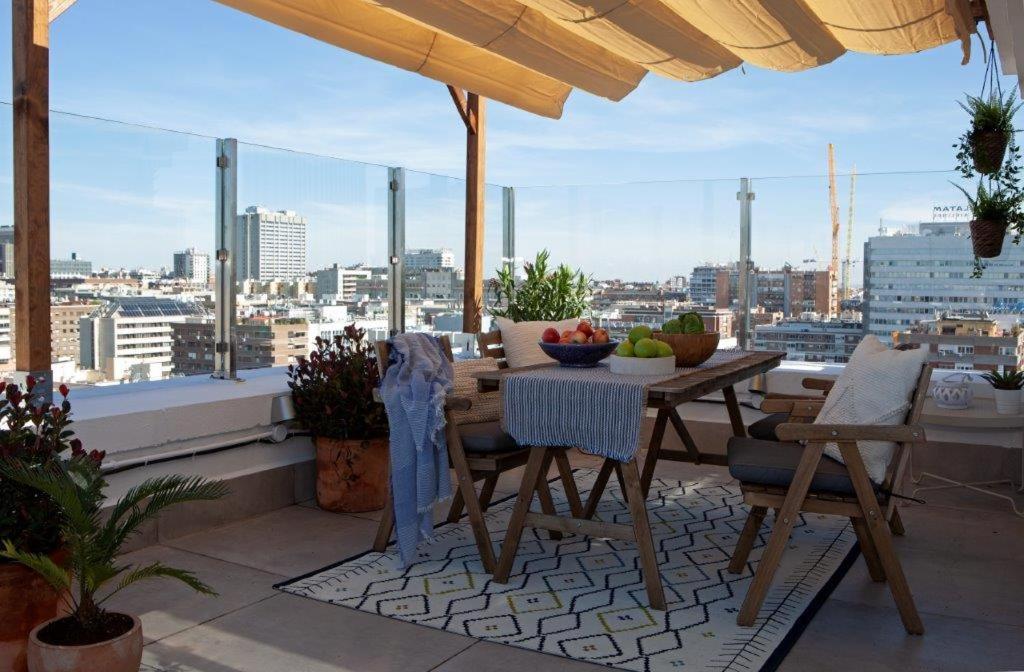 Wishome - Atico Con Espectacular Terraza En Bernabeu Madrid Luaran gambar