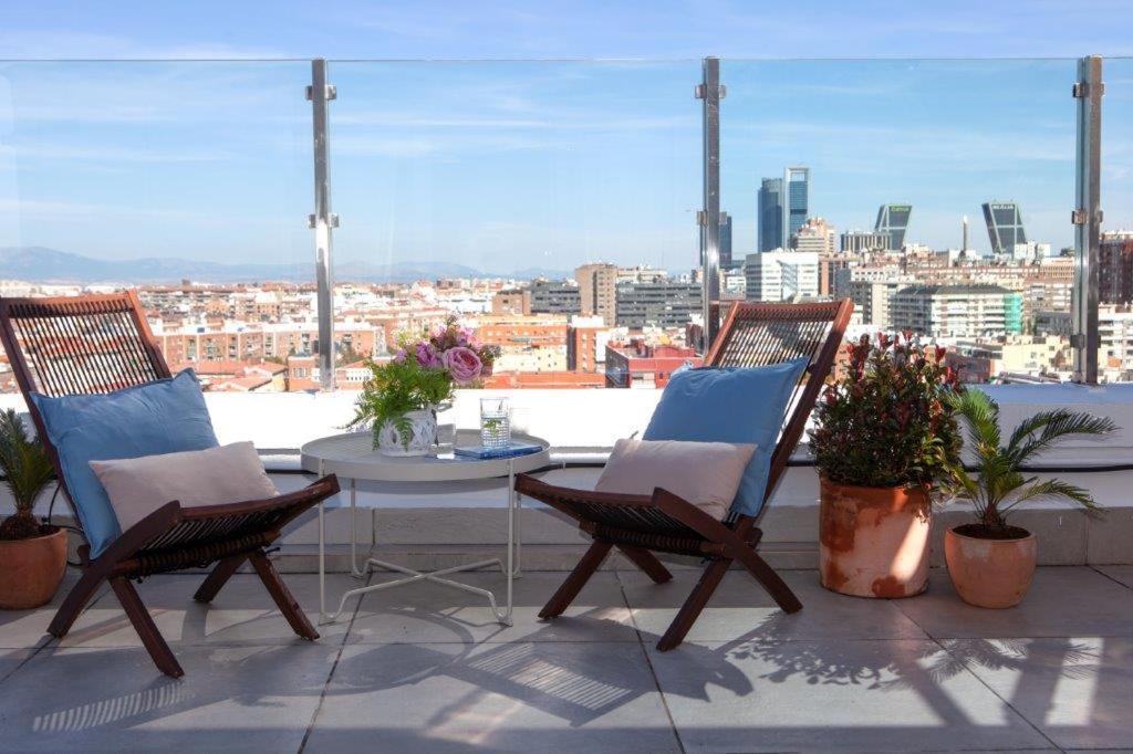 Wishome - Atico Con Espectacular Terraza En Bernabeu Madrid Luaran gambar